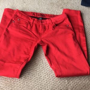 Low rise skinny jeans size 7